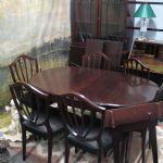 416 2393 DINING ROOM SET